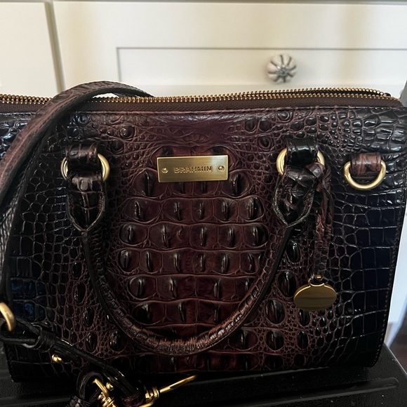 Brahmin Melbourne Brown Croc Embossed Leather - Picture 3 of 6